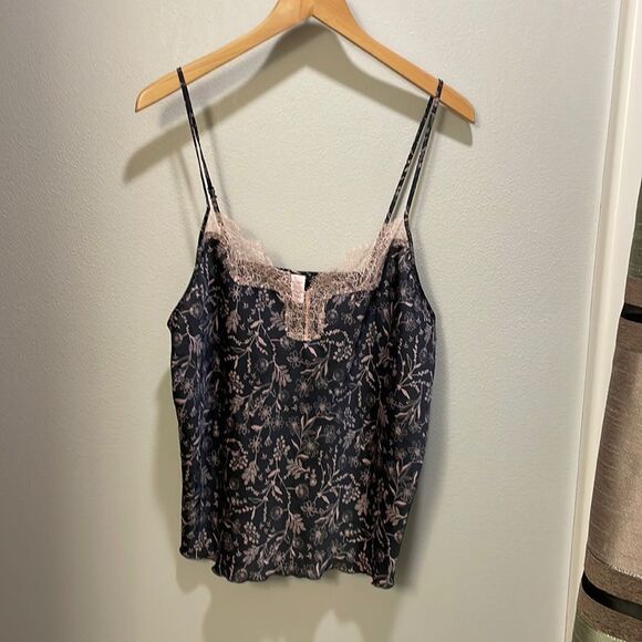 Victoria Secrets black and pink lace cami - Picture 1 of 12